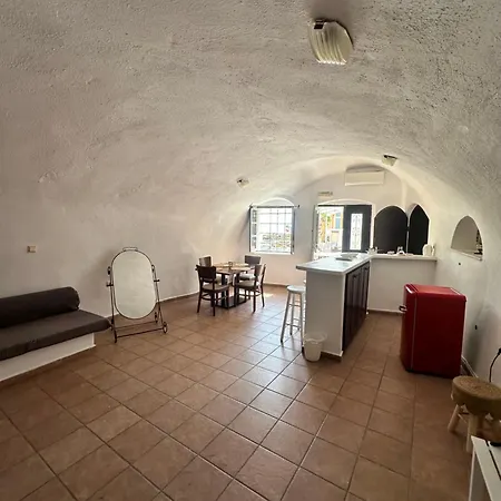 Lava On The Cliff * Fira (Santorini)