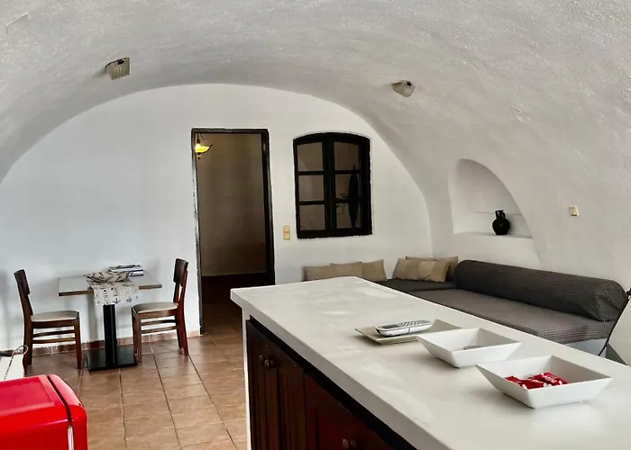 Apartament Lava On The Cliff Fira (Santorini)