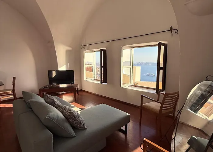 Lava On The Cliff Apartament *