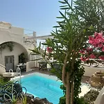 Lava On The Cliff * ثيرا