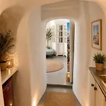 Lava On The Cliff Apartment