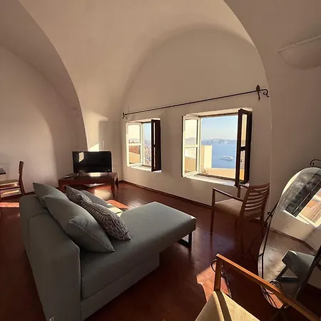 Lava On The Cliff Apartment *