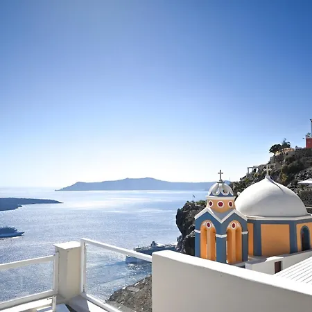 Apartment Lava On The Cliff