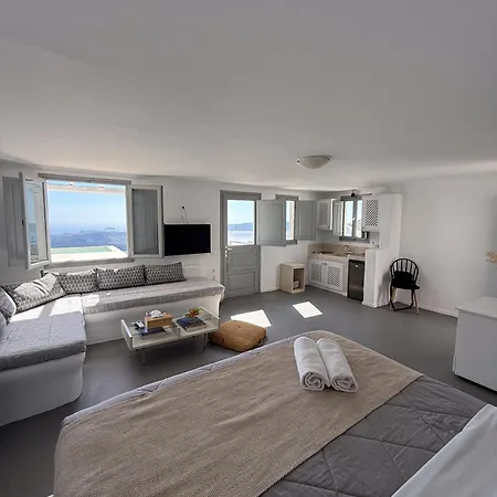 Apartment Lava On The Cliff