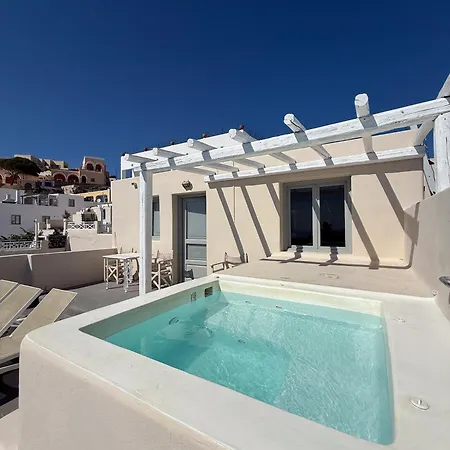 Lava On The Cliff Apartment