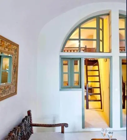 Apartament Lava On The Cliff Fira (Santorini)