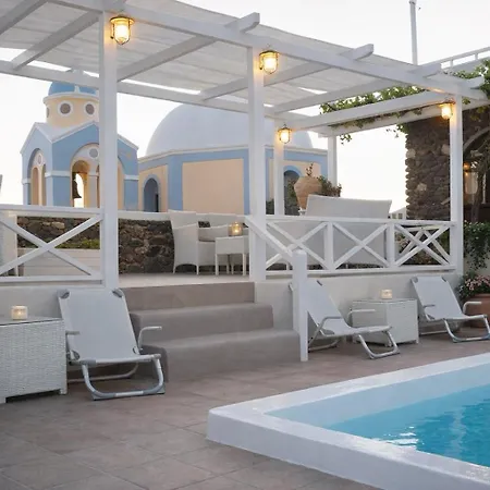 Lava On The Cliff Daire *