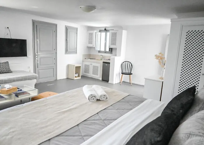 Lava On The Cliff Lägenhet Fira (Santorini)