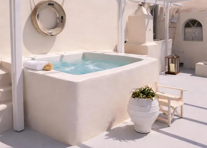 Lava On The Cliff * Fira (Santorini)